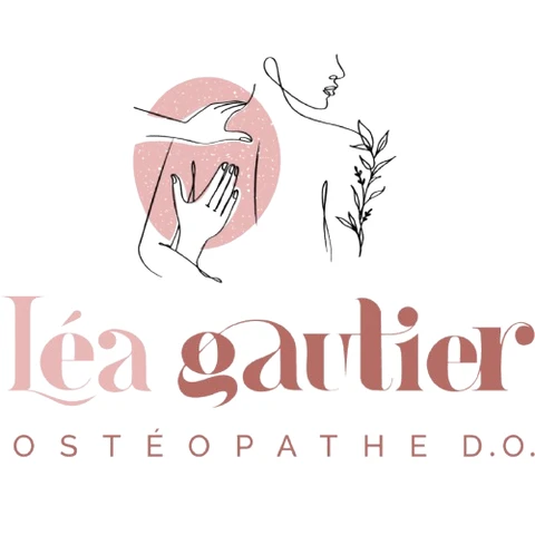 Léa Gautier logo in navbar